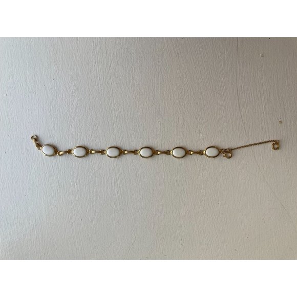 VTG MCM White Milk Glass Cabochon Bracelet-8 1/2" Length - Picture 4 of 7